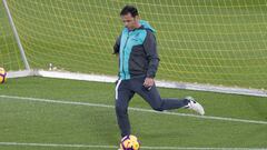 Calleja se la juega ante el Levante de ‘Súper Paco’