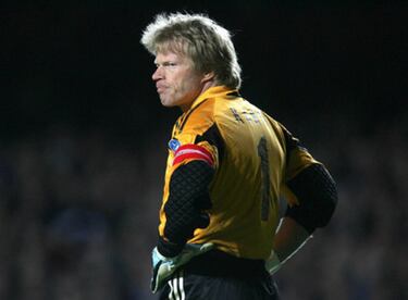 Nacido el 15 de junio de 1969, Oliver Kahn fue uno de los porteros más dominantes de mediados y finales de los 90 y durante casi toda la década de los 2000. Se coronó con Alemania en la Euro del 96 y la Champions League con el Bayern Munich en la temporada 2000-2001.