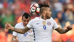 Tres equipos de México luchan por contratar a Mauricio Pinilla