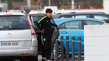 Reunión en las oficinas del club con Kang-In Lee