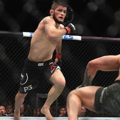 Khabib se quedó con el trono de McGregor y luego enloqueció