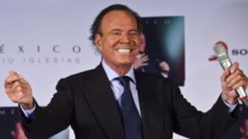 Julio Iglesias de Cristiano: "No es f¨¢cil ser guapo y jugar bien"