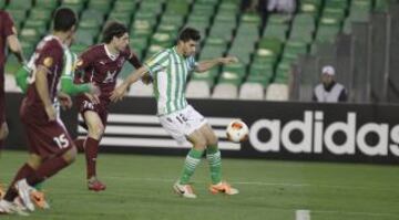 Betis-Rubin Kazan. Didac Vila marca el primero del partido.1-0.