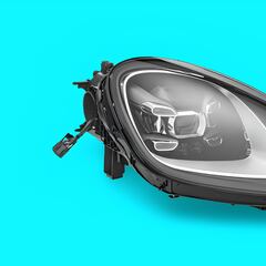 ¿Con qué frecuencia es recomendable revisar las luces de los autos?