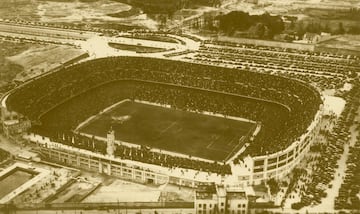 El Nuevo Estadio de Chamartín tenía una capacidad de 70.000 localidades (con un total de 41.848 socios y 10.532 abonados) y el terreno de juego medía 105 por 70 metros.