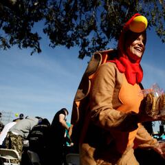 Stores opening hours on 2022 Thanksgiving: Walmart, Costco, Target...