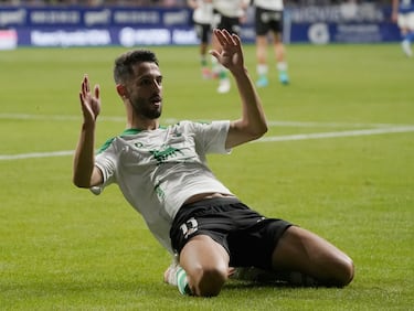 Llegó a Santander con la difícil misión de hacer olvidar a Peque y lo está consiguiendo. Doblete en cinco minutos para remontar al Oviedo lo demuestran.