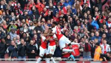 El Arsenal vence al Wolfsburgo y se lleva la Emirates Cup