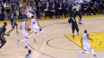 Y Magic se reencarnó en Curry... ¡Qué locura de pase! ¡Qué jugón!