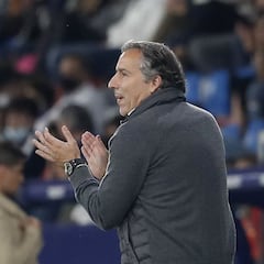 Pereira firma el peor arranque de un técnico en Orriols