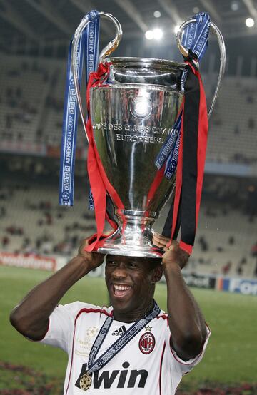 Seedorf disfruta de la Champions League de 2007.