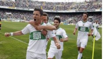 Euforia en el Elche tras el 2-1.