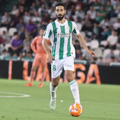 Alves condiciona la defensa