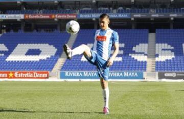 OSCAR DUARTE central, internacional con Costa Rica aunque de origen nicaragüense, llega procedente del Brujas belga y ha fichado por el Espanyol, es el primer fichaje de la era Chen Yansheng en el conjunto perico