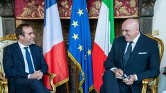 Italy's Defence Minister Guido Crosetto and French Defence Minister Sebastien Lecornu smile during their meeting at Villa Madama in Rome, Italy, Junuary 27, 2023. Ministero della Difesa/Handout via REUTERS ATTENTION EDITORS THIS IMAGE HAS BEEN SUPPLIED BY A THIRD PARTY. NO ARCHIVE. NO RESALE.