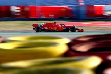 Carlos Sainz, al volante del Ferrari SF71H en Fiorano.