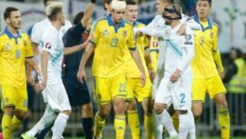 El árbitro turco Cuneyt Cakir pitará el Barcelona-Roma