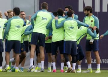 Último entrenamiento del Barça antes de enfrentarse al Villarreal