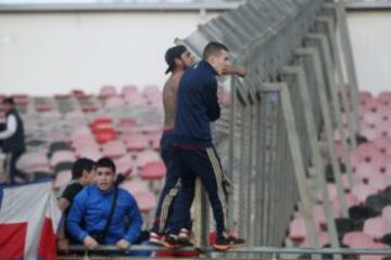 El duelo entre Rangers y Universidad de Chile fue suspendido por los incidentes en la tribuna.