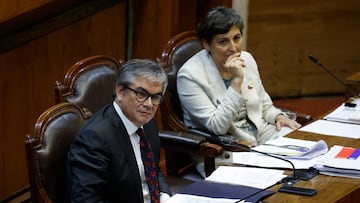 Valparaiso, 19 de diciembre de 2023.
El ministro de hacienda mario Marcel y la ministra de salud Ximena Aguilera participan de la sesion de la Camara de Diputados en donde se discutio y voto el proyecto de reajuste para el sector publico.
Raul Zamora/Aton Chile