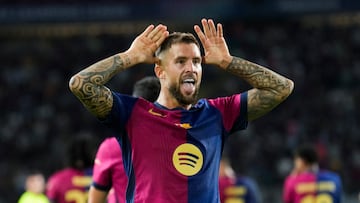 BARCELONA, 01/10/2024.- El defensa del FC Barcelona, Iñigo Martínez, celebra el tercer gol del equipo blaugrana durante el encuentro correspondiente a la segunda jornada de la Liga de Campeones que disputan hoy martes FC Barcelona y Young Boys en el Estadio Olímpico Lluis Companys, en Barcelona. EFE/Enric Fontcuberta.