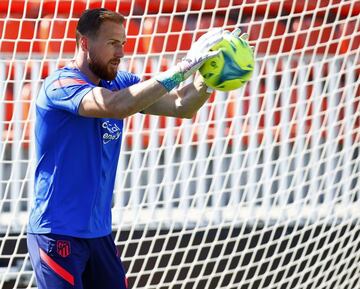 Oblak, durante su último entrenamiento con el Atlético.