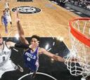 Bargnani (23) se luce y hurga en la herida de los Sixers: 1-22