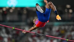 USA's Juvaughn Harrison fails to clear the bar as he competes in the men's high jump final during the World Athletics Championships at the National Athletics Centre in Budapest on August 22, 2023. (Photo by ANDREJ ISAKOVIC / AFP)