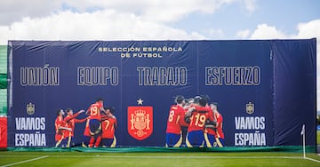 El hotel Der Oschberghof es el campamento base de la selección española. 