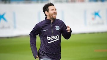 Messi vuelve a sonreír: ya se entrena en el césped