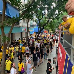 Marea amarilla para celebrar el ascenso del Alcorcón