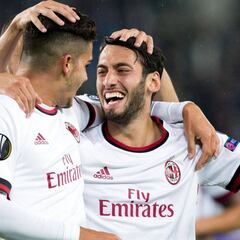 Zapata, 90 minutos y un error en goleada de Milan ante Viena