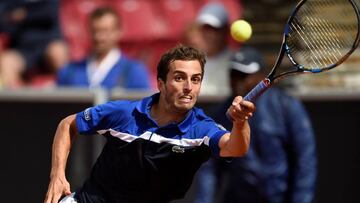 Albert Ramos-Vinolas devuelve una bola durante la final del torneo de Bastad ante Fernando Verdasco.