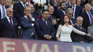 Bartomeu y Amaia Gorostiza durante el Barcelona-Eibar.