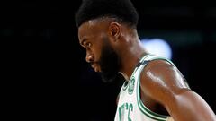 Jaylen Brown encabez&oacute; una protesta en Atlanta. 