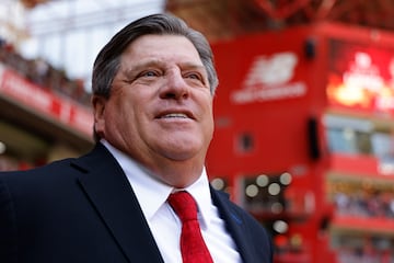 MEX9469. TOLUCA (MÉXICO), 07/01/2025.- Fotografía de archivo del 25 de febrero de 2024 del entrenador mexicano Miguel Herrera durante un partido de la Liga MX del fútbol mexicano, en el estadio Nemesio Diez de Toluca (México). Herrera fue nombrado nuevo seleccionador de Costa Rica, el primero de esa nacionalidad en dirigir a los Ticos en la historia, con la misión principal de clasificar al Mundial de 2026, informó la Federación Costarricense de Fútbol (FCRF). EFE/ Alex Cruz ARCHIVO
