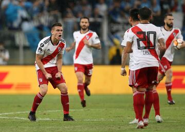 El equipo argentino logró darle vuelta a un 2-0 en contra de visitante y accedió a la final del torneo internacional, con un gol del delantero colombiano.
