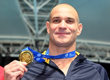 Santos cancela su jubilación para nadar en LA 2028 con 48 años