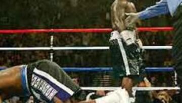 <b>TRISTE IMAGEN.</b> Holyfield, que ha sido uno de los boxeadores más grandes de la historia, ha dado una triste imagen.