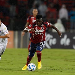 Edwuin Cetré sufre desgarro y es baja ante América