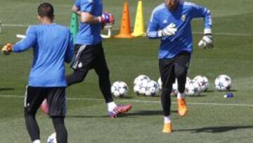 Ancelotti decide hoy si juega Iker Casillas o Keylor Navas