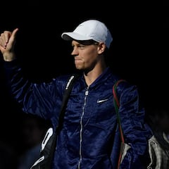 Resumen y resultado del Sinner - Tsitsipas: Paseo militar de Sinner