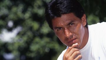 Photo of Claudio Suarez of the Team Guadalajara at Session Photos
Foto de accion de Claudio Suarez de Guadalajara en una Sesion de Fotos.
24/07/1997/MEXSPORT/David Leah