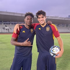 Guiu y Oyono, las dos caras del gol frente a Alemania