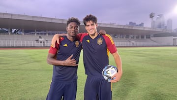 Guiu y Oyono, jugadores de la Sub-17.