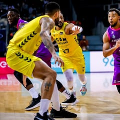 Triunfo del MoraBanc con una canasta imposible de McIntyre