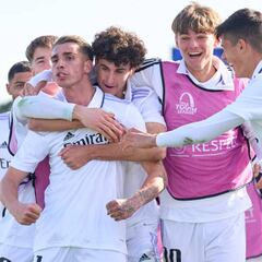 Tres diamantes en La Fábrica