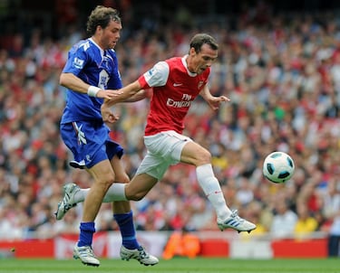 El central cogió fama al ser parte del Monaco que en 2004 llegó a la final de la Champions League, perdiendo 3-0 contra el Oporto. Tras pasar por Lyon y Sevilla, el Arsenal lo fichó procedente del club hispalense, donde rindió a gran nivel en la zaga sevillista junto a su compatriota Julien Escudé. Su llegada al Arsenal fue ilusionante y su rendimiento fue de más a menos marcado por las lesiones que tuvo en su estancia en Londres. 