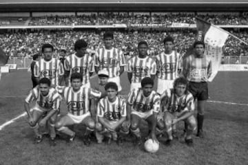 La nómina de sólo colombianos estuvo en Nacional de 1987 a 2004. Ganó una Libertadores con Higuita, Andrés Escobar, Leonel y Alexis García, entre otros.