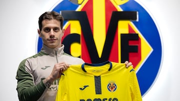 Alfon González, con la camiseta del Villarreal.